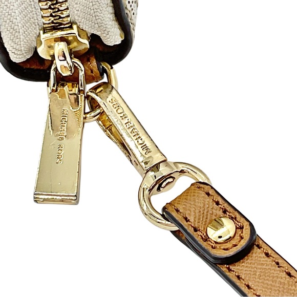 MICHAEL by Michael Kors Frame Out Travel Continental Wallet in Vanilla/Cream - Picture 7 of 10